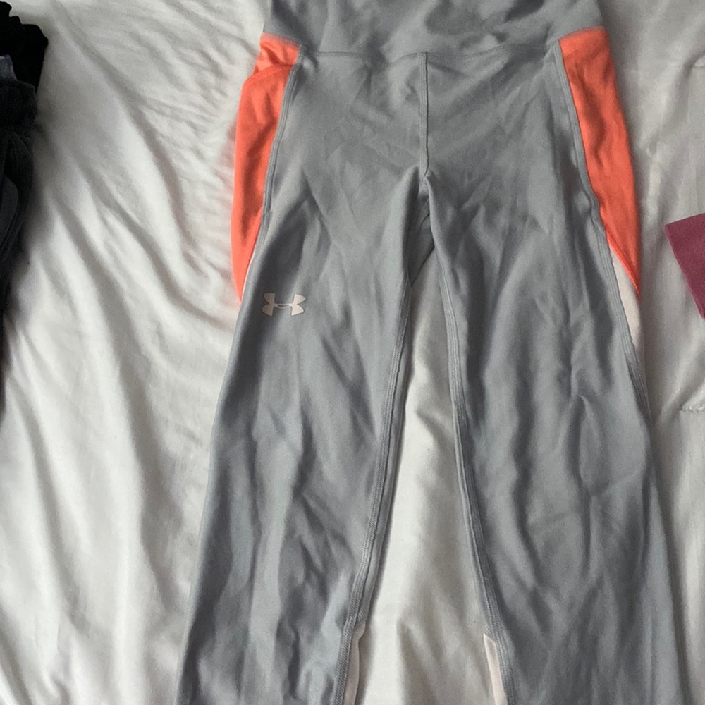 Youth medium under armor leggings